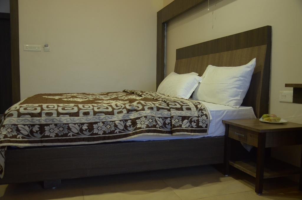City Inn Hotel & Restaurant Jabalpur Pokoj fotografie