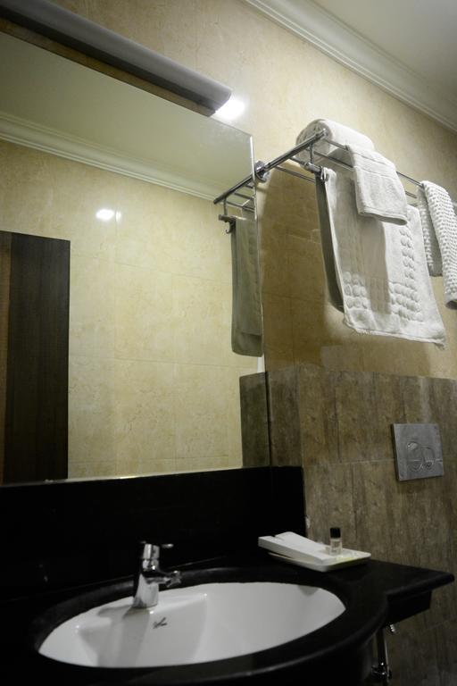 City Inn Hotel & Restaurant Jabalpur Exteriér fotografie