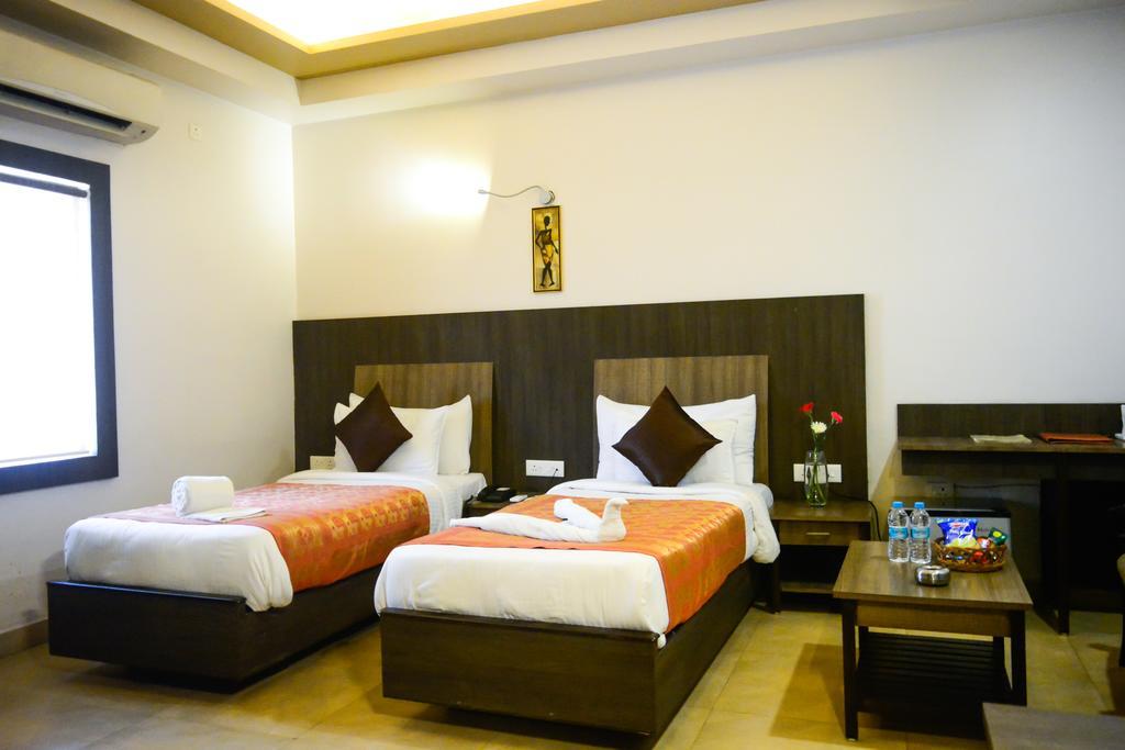 City Inn Hotel & Restaurant Jabalpur Exteriér fotografie